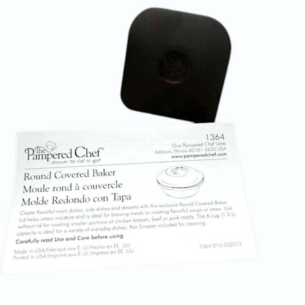 The Pampered Chef Round Covered Baker  #1364 - Picture 8 of 8